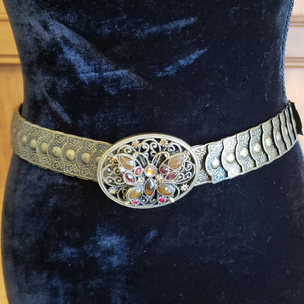 Butterfly stretch metal belt